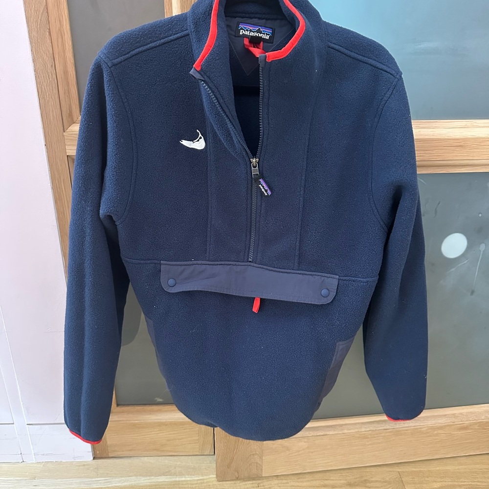 Patagonia Navy Fleece Pullover - Unisex (Men’s M, Women’s L)